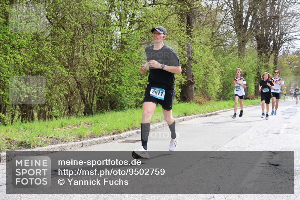 12.04.2026 - 45. Internationalen Wilhelmsburger Insellauf Yannick Fuchs http://msf.ph/oto/9502759 12.04.2026 12:46:47 Laufen 2017, 4282, 3925, 3899 meine-sportfotos.de