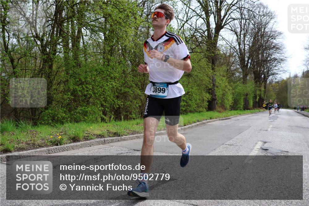 12.04.2026 - 45. Internationalen Wilhelmsburger Insellauf Yannick Fuchs http://msf.ph/oto/9502779 12.04.2026 12:46:51 Laufen 3899 meine-sportfotos.de