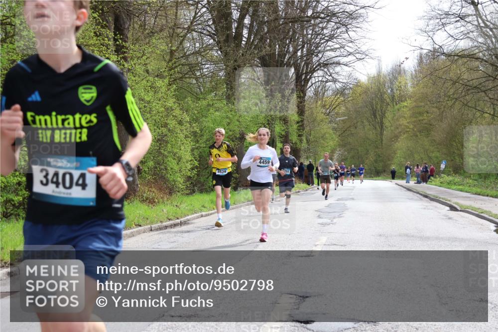 12.04.2026 - 45. Internationalen Wilhelmsburger Insellauf Yannick Fuchs http://msf.ph/oto/9502798 12.04.2026 12:46:57 Laufen 3404, 4529, 4459, 255 meine-sportfotos.de