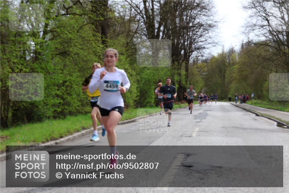 12.04.2026 - 45. Internationalen Wilhelmsburger Insellauf Yannick Fuchs http://msf.ph/oto/9502807 12.04.2026 12:46:59 Laufen 4459 meine-sportfotos.de