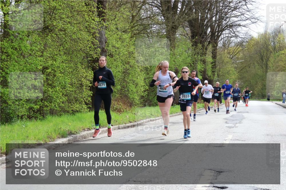12.04.2026 - 45. Internationalen Wilhelmsburger Insellauf Yannick Fuchs http://msf.ph/oto/9502848 12.04.2026 12:47:10 Laufen 4571, 4609, 2033, 2344, 74, 5361, 4545 meine-sportfotos.de