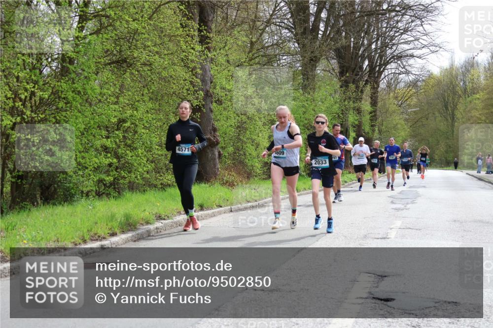 12.04.2026 - 45. Internationalen Wilhelmsburger Insellauf Yannick Fuchs http://msf.ph/oto/9502850 12.04.2026 12:47:11 Laufen 4571, 4609, 2344, 797, 5361, 2033, 4545 meine-sportfotos.de