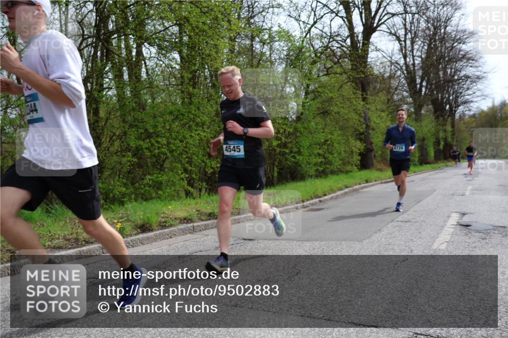 12.04.2026 - 45. Internationalen Wilhelmsburger Insellauf Yannick Fuchs http://msf.ph/oto/9502883 12.04.2026 12:47:18 Laufen 4728, 4545 meine-sportfotos.de
