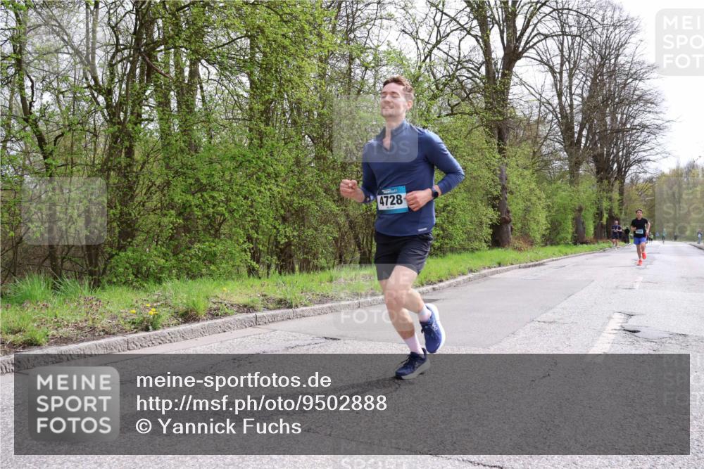 12.04.2026 - 45. Internationalen Wilhelmsburger Insellauf Yannick Fuchs http://msf.ph/oto/9502888 12.04.2026 12:47:19 Laufen 4728 meine-sportfotos.de