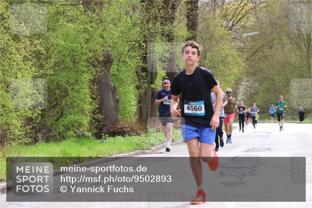 12.04.2026 - 45. Internationalen Wilhelmsburger Insellauf Yannick Fuchs http://msf.ph/oto/9502893 12.04.2026 12:47:21 Laufen 3749, 4560, 5, 2894 meine-sportfotos.de
