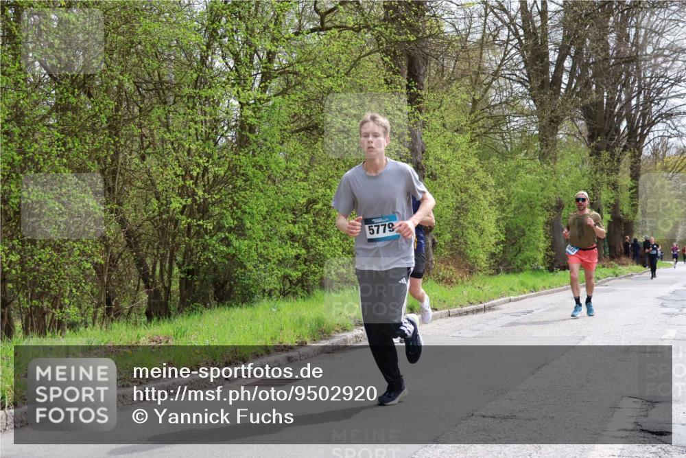 12.04.2026 - 45. Internationalen Wilhelmsburger Insellauf Yannick Fuchs http://msf.ph/oto/9502920 12.04.2026 12:47:28 Laufen 5779 meine-sportfotos.de