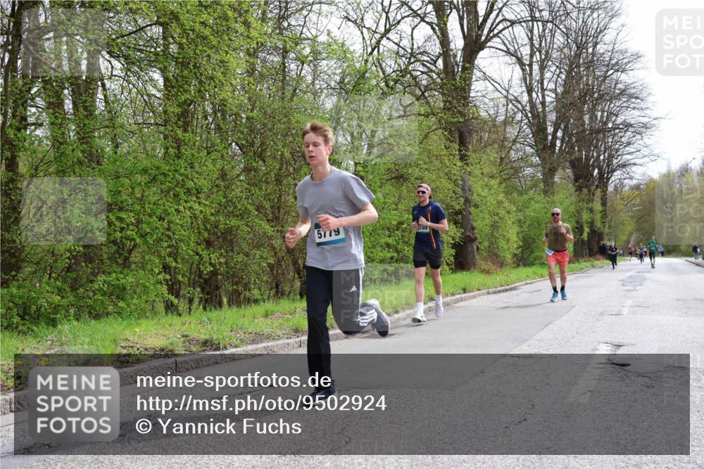 12.04.2026 - 45. Internationalen Wilhelmsburger Insellauf Yannick Fuchs http://msf.ph/oto/9502924 12.04.2026 12:47:29 Laufen 5779, 3749 meine-sportfotos.de
