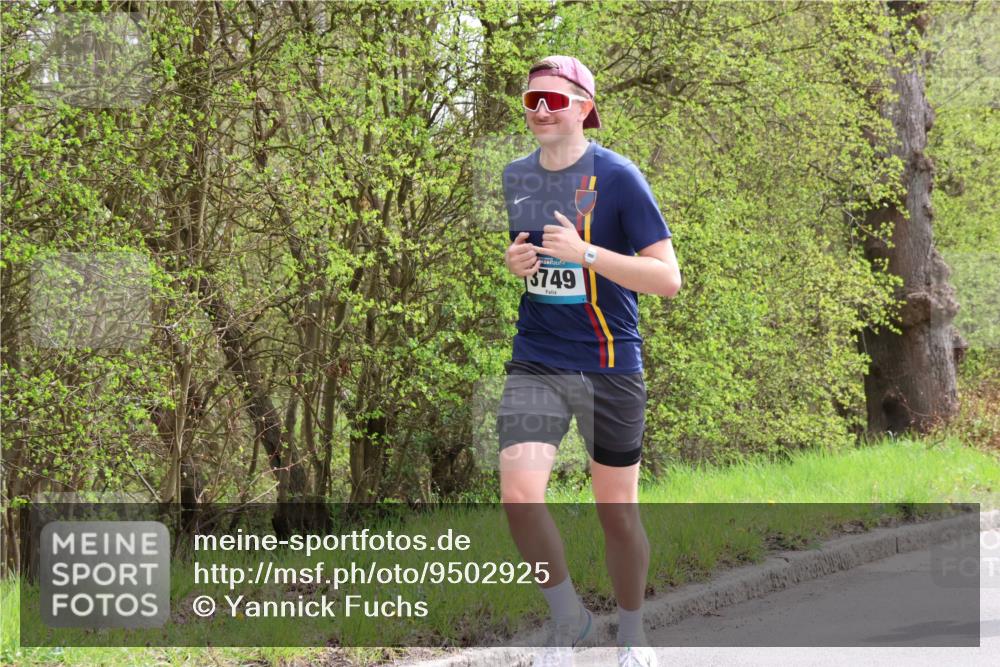 12.04.2026 - 45. Internationalen Wilhelmsburger Insellauf Yannick Fuchs http://msf.ph/oto/9502925 12.04.2026 12:47:29 Laufen 5749 meine-sportfotos.de