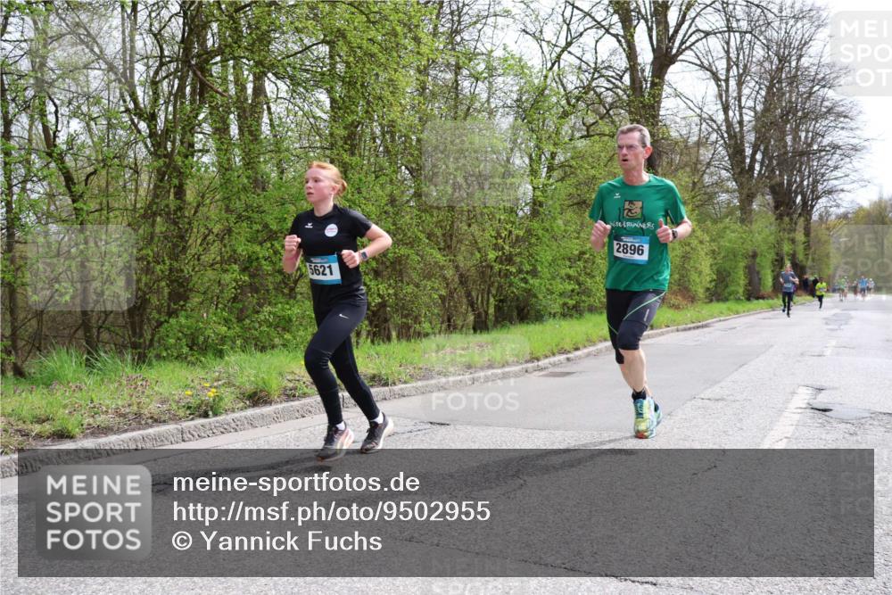 12.04.2026 - 45. Internationalen Wilhelmsburger Insellauf Yannick Fuchs http://msf.ph/oto/9502955 12.04.2026 12:47:39 Laufen 5621, 2896 meine-sportfotos.de