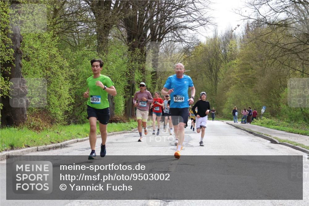 12.04.2026 - 45. Internationalen Wilhelmsburger Insellauf Yannick Fuchs http://msf.ph/oto/9503002 12.04.2026 12:47:51 Laufen 4835, 3600, 3973, 568, 5549 meine-sportfotos.de