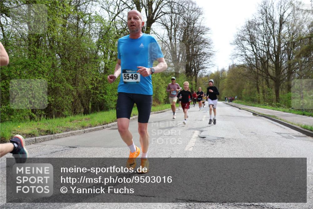12.04.2026 - 45. Internationalen Wilhelmsburger Insellauf Yannick Fuchs http://msf.ph/oto/9503016 12.04.2026 12:47:54 Laufen 5549 meine-sportfotos.de