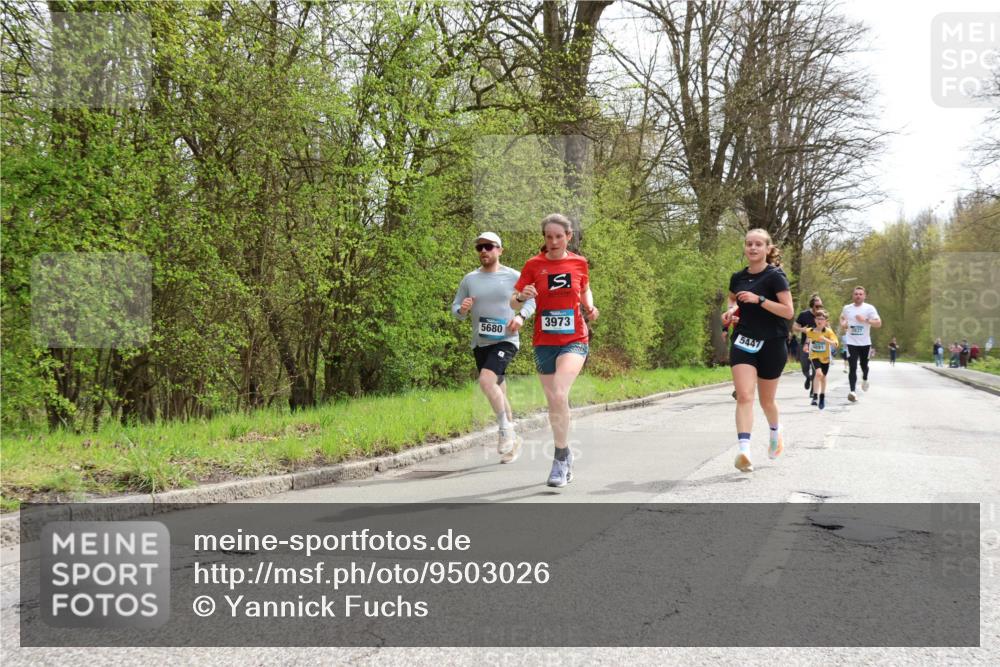 12.04.2026 - 45. Internationalen Wilhelmsburger Insellauf Yannick Fuchs http://msf.ph/oto/9503026 12.04.2026 12:47:57 Laufen 5680, 3973, 5447, 891 meine-sportfotos.de
