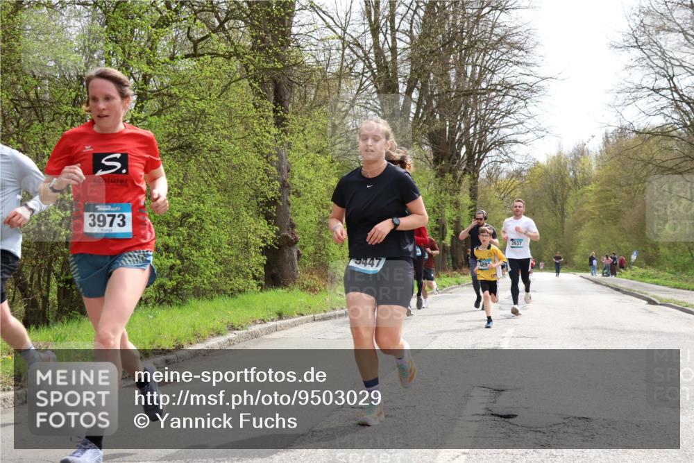 12.04.2026 - 45. Internationalen Wilhelmsburger Insellauf Yannick Fuchs http://msf.ph/oto/9503029 12.04.2026 12:47:57 Laufen 3973, 5447, 2937 meine-sportfotos.de