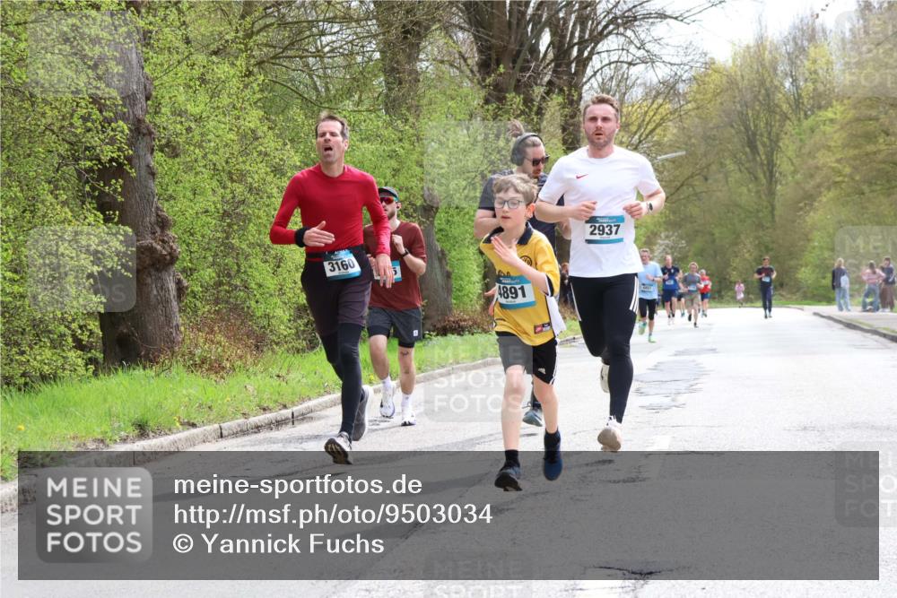 12.04.2026 - 45. Internationalen Wilhelmsburger Insellauf Yannick Fuchs http://msf.ph/oto/9503034 12.04.2026 12:47:59 Laufen 3160, 4891, 2937 meine-sportfotos.de