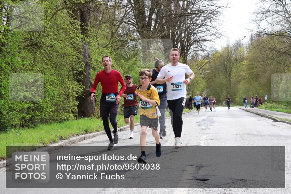 12.04.2026 - 45. Internationalen Wilhelmsburger Insellauf Yannick Fuchs http://msf.ph/oto/9503038 12.04.2026 12:47:59 Laufen 2937, 491, 3160, 4375, 4891 meine-sportfotos.de