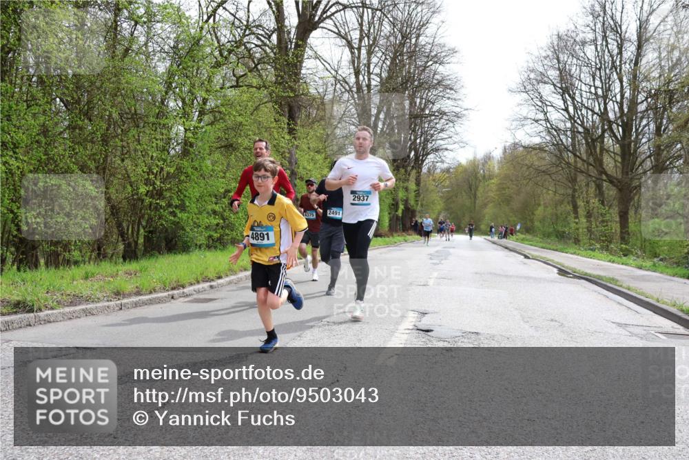 12.04.2026 - 45. Internationalen Wilhelmsburger Insellauf Yannick Fuchs http://msf.ph/oto/9503043 12.04.2026 12:48:00 Laufen 4891, 4375, 2491, 2937 meine-sportfotos.de
