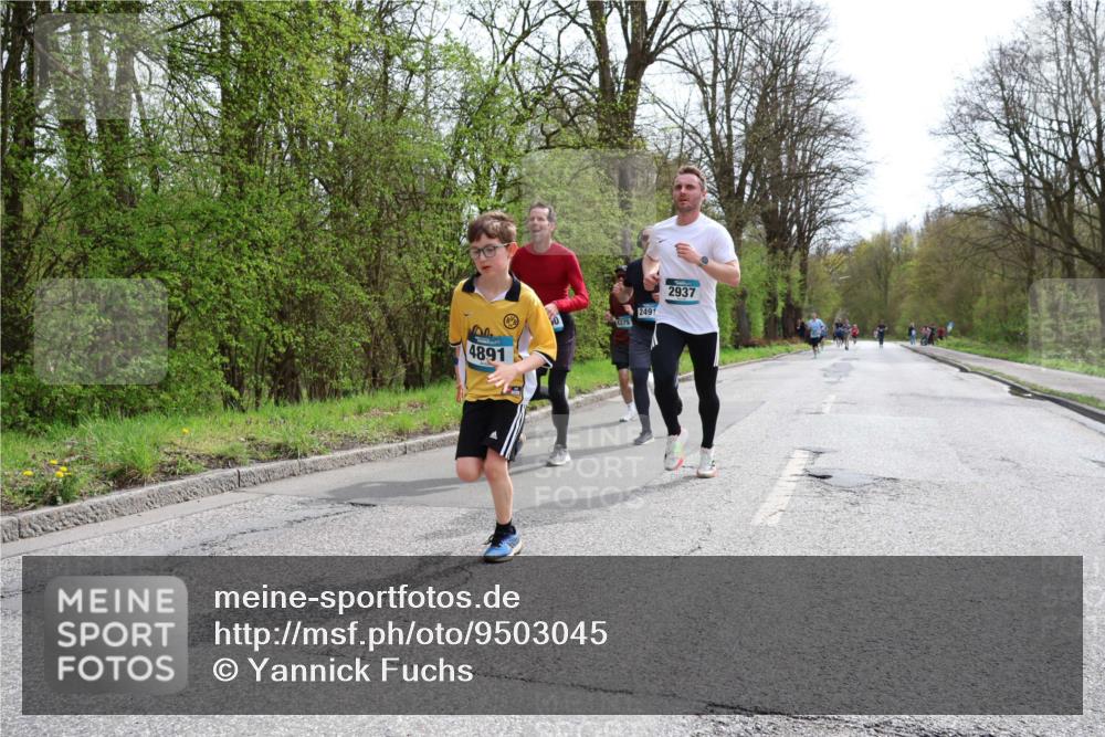 12.04.2026 - 45. Internationalen Wilhelmsburger Insellauf Yannick Fuchs http://msf.ph/oto/9503045 12.04.2026 12:48:00 Laufen 4891, 4375, 2491, 2937 meine-sportfotos.de