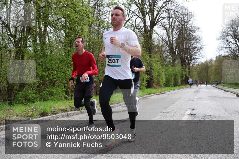 12.04.2026 - 45. Internationalen Wilhelmsburger Insellauf Yannick Fuchs http://msf.ph/oto/9503048 12.04.2026 12:48:01 Laufen 2937 meine-sportfotos.de