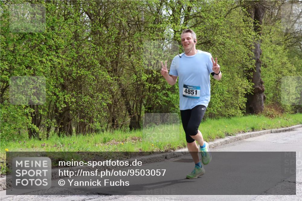 12.04.2026 - 45. Internationalen Wilhelmsburger Insellauf Yannick Fuchs http://msf.ph/oto/9503057 12.04.2026 12:48:09 Laufen 4851 meine-sportfotos.de