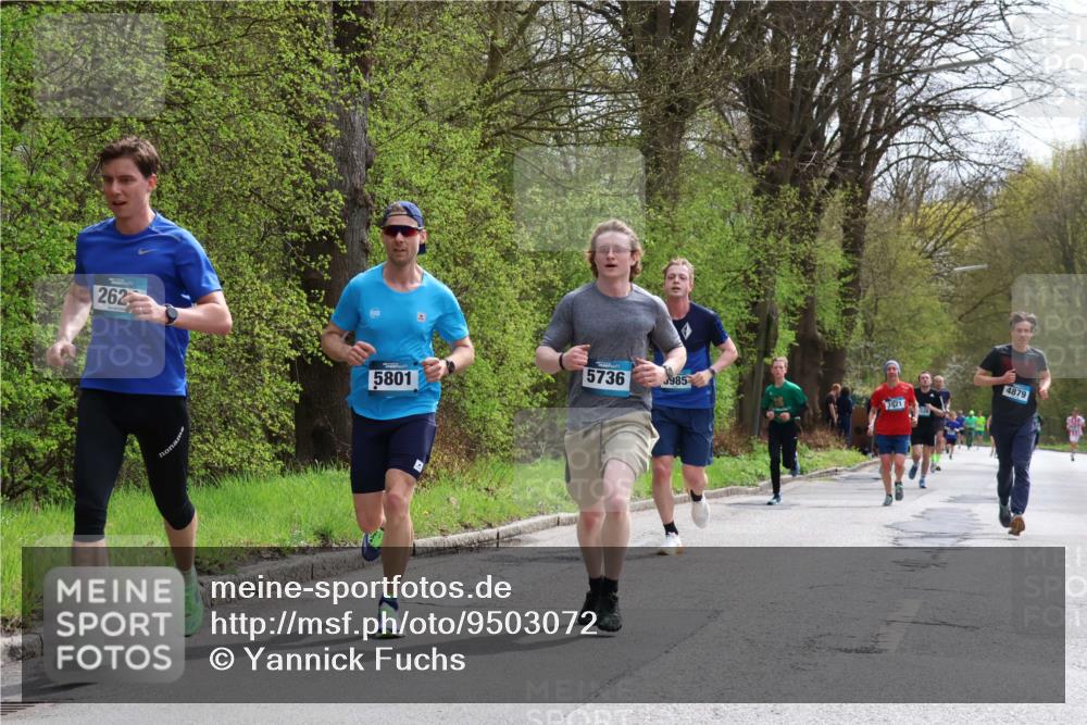 12.04.2026 - 45. Internationalen Wilhelmsburger Insellauf Yannick Fuchs http://msf.ph/oto/9503072 12.04.2026 12:48:12 Laufen 262, 5801, 5736, 985, 3921, 4879 meine-sportfotos.de