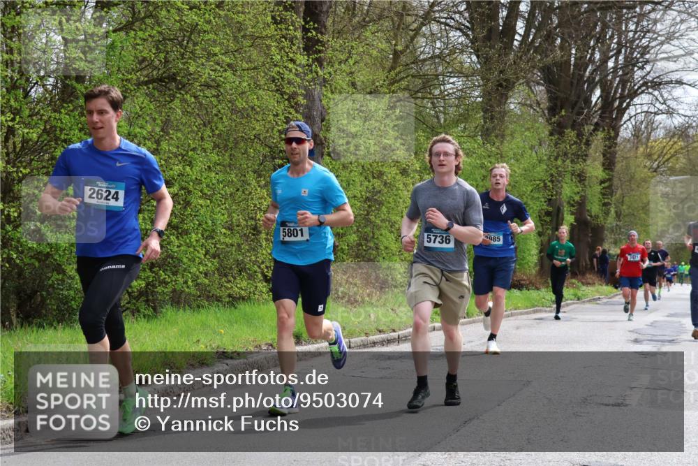 12.04.2026 - 45. Internationalen Wilhelmsburger Insellauf Yannick Fuchs http://msf.ph/oto/9503074 12.04.2026 12:48:12 Laufen 2624, 5801, 5736, 985, 3921 meine-sportfotos.de