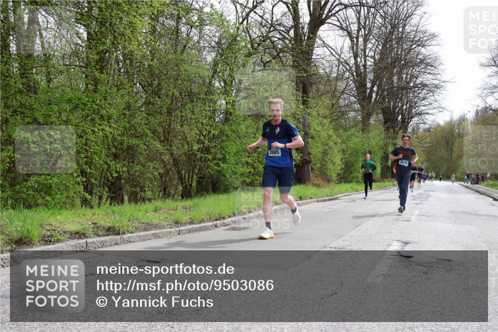 12.04.2026 - 45. Internationalen Wilhelmsburger Insellauf Yannick Fuchs http://msf.ph/oto/9503086 12.04.2026 12:48:15 Laufen 3985, 4879 meine-sportfotos.de