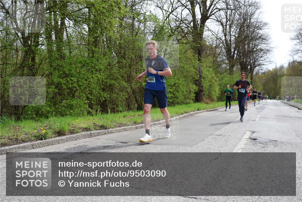 12.04.2026 - 45. Internationalen Wilhelmsburger Insellauf Yannick Fuchs http://msf.ph/oto/9503090 12.04.2026 12:48:15 Laufen 3985, 4879 meine-sportfotos.de