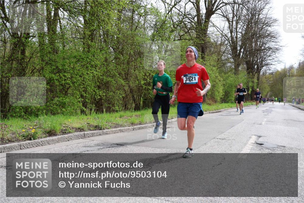 12.04.2026 - 45. Internationalen Wilhelmsburger Insellauf Yannick Fuchs http://msf.ph/oto/9503104 12.04.2026 12:48:19 Laufen 3921 meine-sportfotos.de