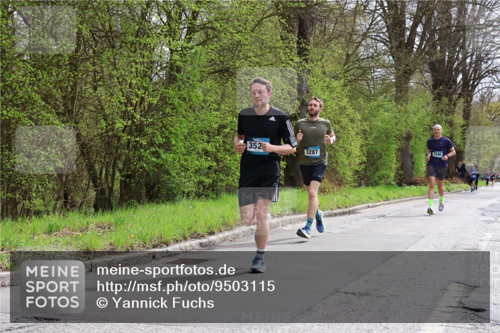 12.04.2026 - 45. Internationalen Wilhelmsburger Insellauf Yannick Fuchs http://msf.ph/oto/9503115 12.04.2026 12:48:21 Laufen 352, 3287, 5696 meine-sportfotos.de
