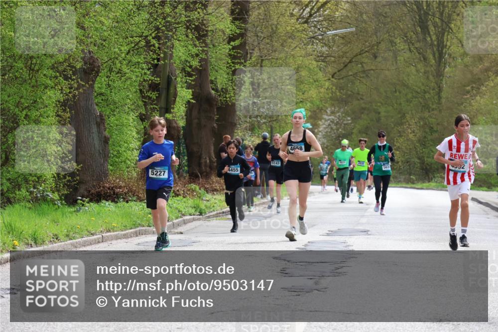 12.04.2026 - 45. Internationalen Wilhelmsburger Insellauf Yannick Fuchs http://msf.ph/oto/9503147 12.04.2026 12:48:28 Laufen 5143, 4455, 5227, 4658, 4823, 4938, 5630, 4932 meine-sportfotos.de