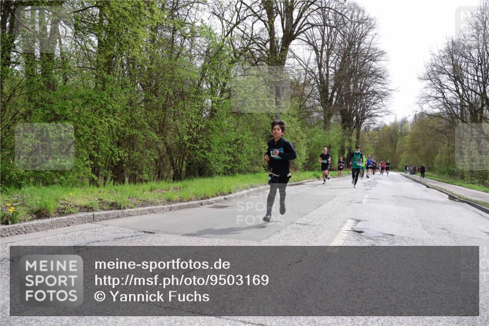 12.04.2026 - 45. Internationalen Wilhelmsburger Insellauf Yannick Fuchs http://msf.ph/oto/9503169 12.04.2026 12:48:37 Laufen  meine-sportfotos.de