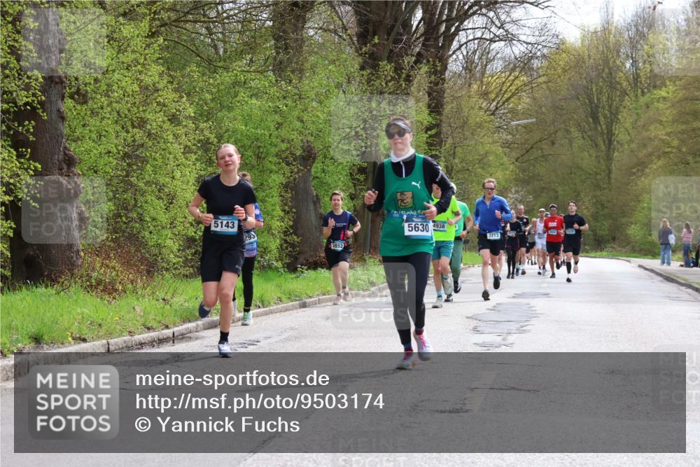 12.04.2026 - 45. Internationalen Wilhelmsburger Insellauf Yannick Fuchs http://msf.ph/oto/9503174 12.04.2026 12:48:38 Laufen 5143, 2852, 5630, 4938, 3213 meine-sportfotos.de