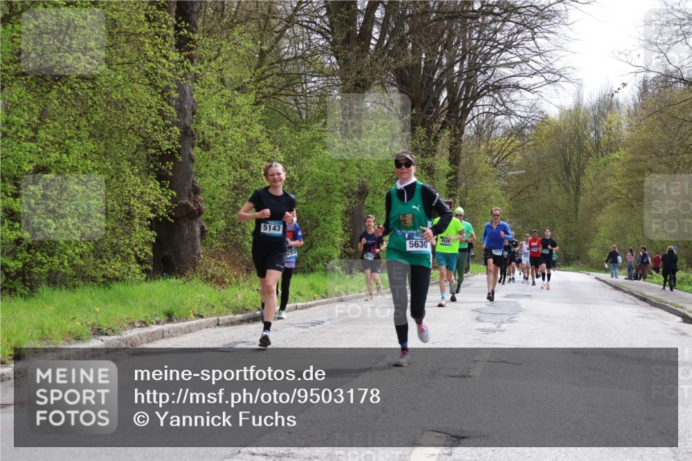 12.04.2026 - 45. Internationalen Wilhelmsburger Insellauf Yannick Fuchs http://msf.ph/oto/9503178 12.04.2026 12:48:39 Laufen 5143, 293, 5630, 4938, 3213 meine-sportfotos.de