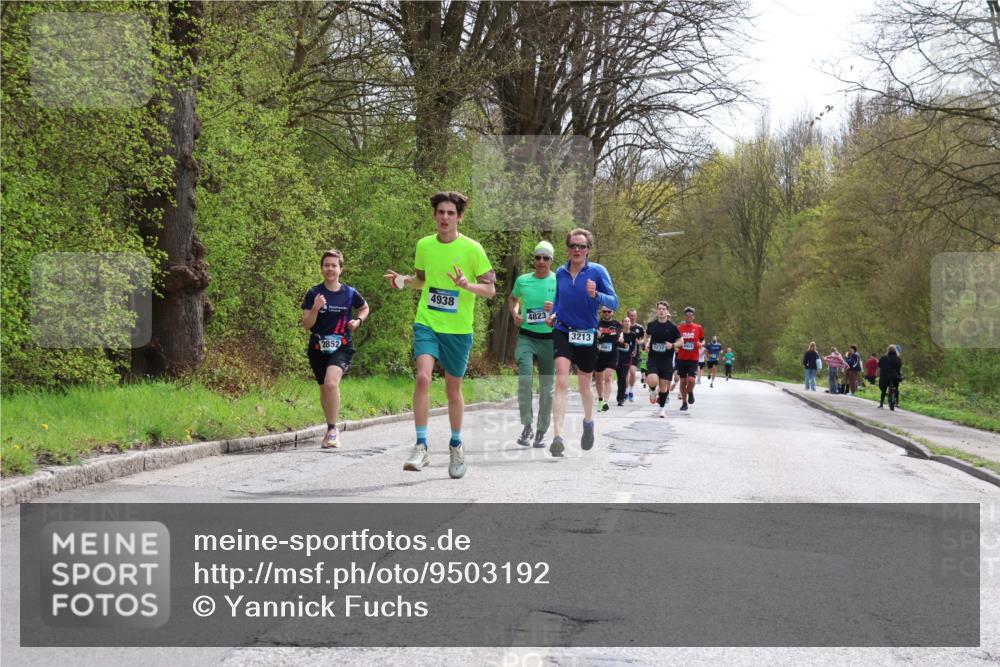 12.04.2026 - 45. Internationalen Wilhelmsburger Insellauf Yannick Fuchs http://msf.ph/oto/9503192 12.04.2026 12:48:42 Laufen 2852, 4938, 4823, 3213, 3661 meine-sportfotos.de