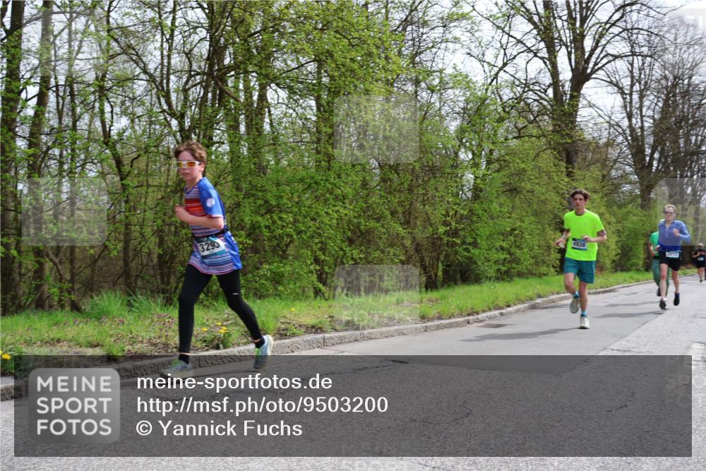 12.04.2026 - 45. Internationalen Wilhelmsburger Insellauf Yannick Fuchs http://msf.ph/oto/9503200 12.04.2026 12:48:43 Laufen 3293, 4938 meine-sportfotos.de