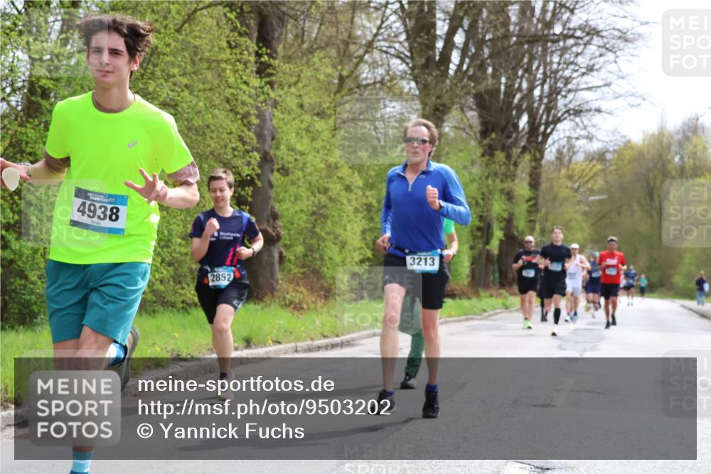 12.04.2026 - 45. Internationalen Wilhelmsburger Insellauf Yannick Fuchs http://msf.ph/oto/9503202 12.04.2026 12:48:44 Laufen 4938, 3213, 2852 meine-sportfotos.de
