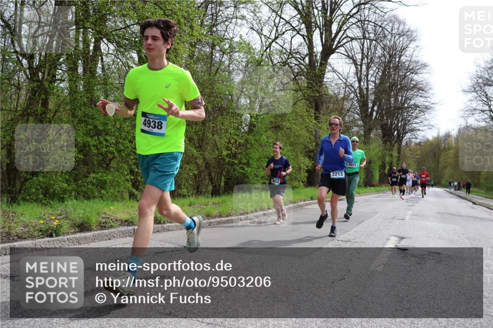12.04.2026 - 45. Internationalen Wilhelmsburger Insellauf Yannick Fuchs http://msf.ph/oto/9503206 12.04.2026 12:48:45 Laufen 4938, 852, 3213, 4823 meine-sportfotos.de