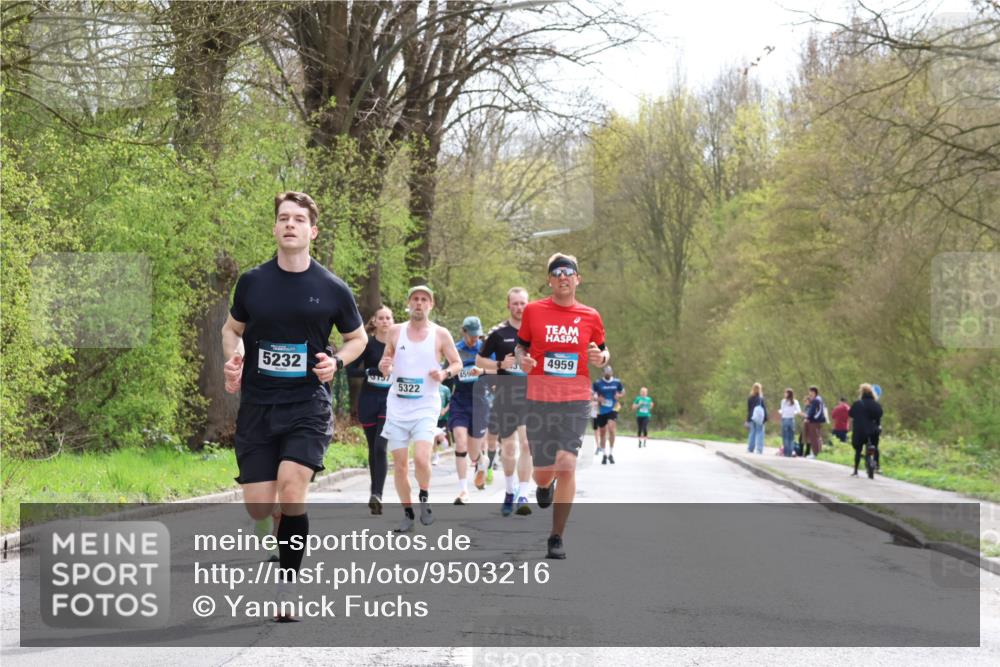 12.04.2026 - 45. Internationalen Wilhelmsburger Insellauf Yannick Fuchs http://msf.ph/oto/9503216 12.04.2026 12:48:47 Laufen 5232, 4959, 459, 9757, 5322 meine-sportfotos.de