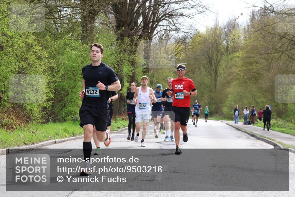 12.04.2026 - 45. Internationalen Wilhelmsburger Insellauf Yannick Fuchs http://msf.ph/oto/9503218 12.04.2026 12:48:47 Laufen 5232, 4959, 45, 4317, 31, 5322 meine-sportfotos.de