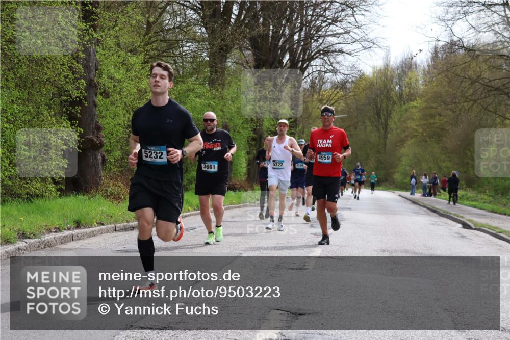 12.04.2026 - 45. Internationalen Wilhelmsburger Insellauf Yannick Fuchs http://msf.ph/oto/9503223 12.04.2026 12:48:48 Laufen 5232, 3661, 4959, 315, 5322, 4599 meine-sportfotos.de