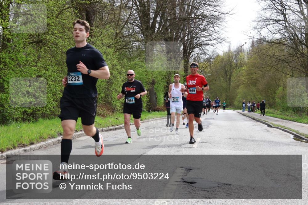 12.04.2026 - 45. Internationalen Wilhelmsburger Insellauf Yannick Fuchs http://msf.ph/oto/9503224 12.04.2026 12:48:49 Laufen 5232, 3661, 31, 5322, 4959 meine-sportfotos.de