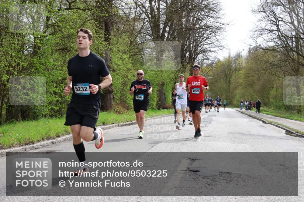 12.04.2026 - 45. Internationalen Wilhelmsburger Insellauf Yannick Fuchs http://msf.ph/oto/9503225 12.04.2026 12:48:49 Laufen 5232, 3661, 5322, 4959 meine-sportfotos.de