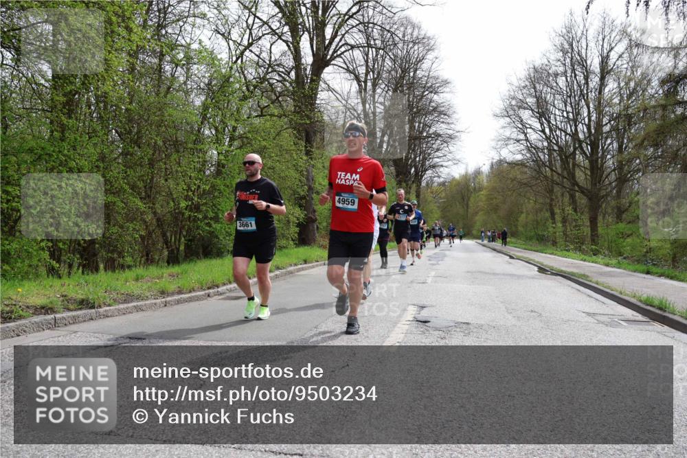 12.04.2026 - 45. Internationalen Wilhelmsburger Insellauf Yannick Fuchs http://msf.ph/oto/9503234 12.04.2026 12:48:51 Laufen 4959, 017, 4599, 3661 meine-sportfotos.de