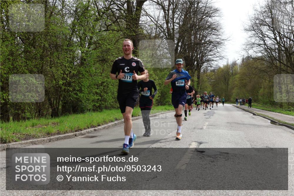 12.04.2026 - 45. Internationalen Wilhelmsburger Insellauf Yannick Fuchs http://msf.ph/oto/9503243 12.04.2026 12:48:53 Laufen 317, 3157, 4599 meine-sportfotos.de