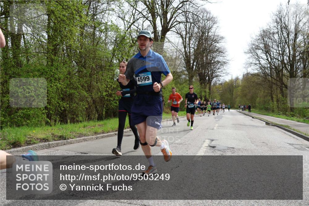 12.04.2026 - 45. Internationalen Wilhelmsburger Insellauf Yannick Fuchs http://msf.ph/oto/9503249 12.04.2026 12:48:54 Laufen 4599, 5791 meine-sportfotos.de