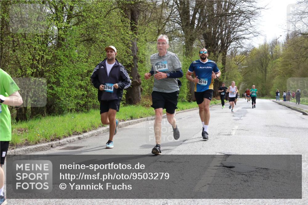 12.04.2026 - 45. Internationalen Wilhelmsburger Insellauf Yannick Fuchs http://msf.ph/oto/9503279 12.04.2026 12:49:01 Laufen 5260, 5478, 5016 meine-sportfotos.de