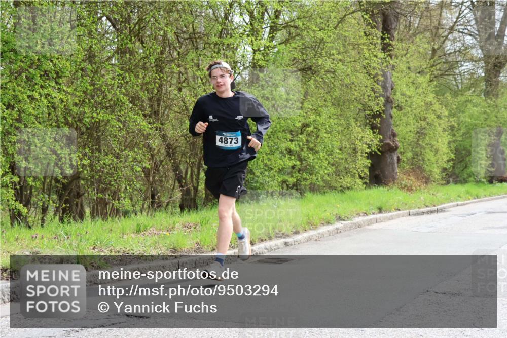 12.04.2026 - 45. Internationalen Wilhelmsburger Insellauf Yannick Fuchs http://msf.ph/oto/9503294 12.04.2026 12:49:04 Laufen 4873 meine-sportfotos.de