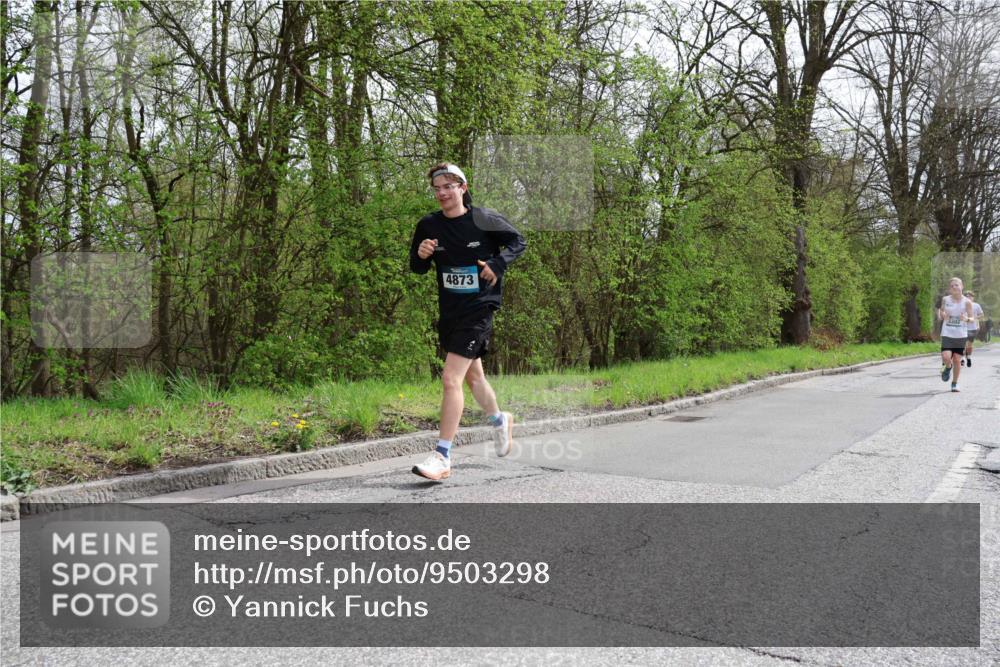 12.04.2026 - 45. Internationalen Wilhelmsburger Insellauf Yannick Fuchs http://msf.ph/oto/9503298 12.04.2026 12:49:05 Laufen 4873, 3302 meine-sportfotos.de