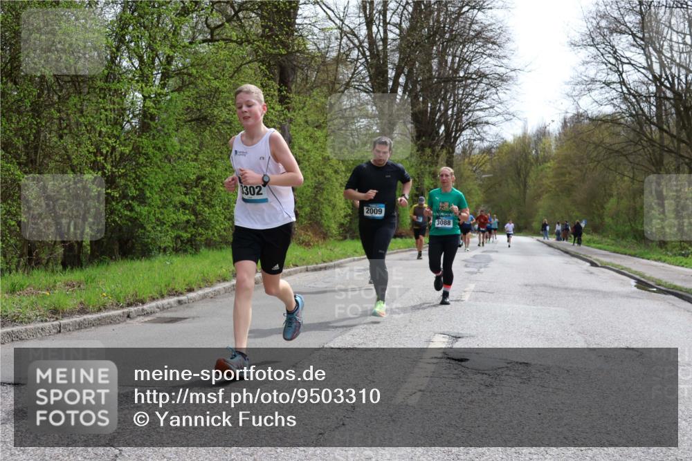 12.04.2026 - 45. Internationalen Wilhelmsburger Insellauf Yannick Fuchs http://msf.ph/oto/9503310 12.04.2026 12:49:07 Laufen 3302, 2009, 3088 meine-sportfotos.de