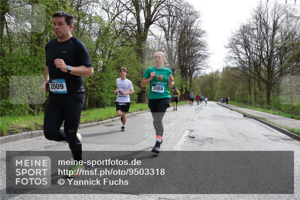 12.04.2026 - 45. Internationalen Wilhelmsburger Insellauf Yannick Fuchs http://msf.ph/oto/9503318 12.04.2026 12:49:09 Laufen 2009, 49, 3088 meine-sportfotos.de